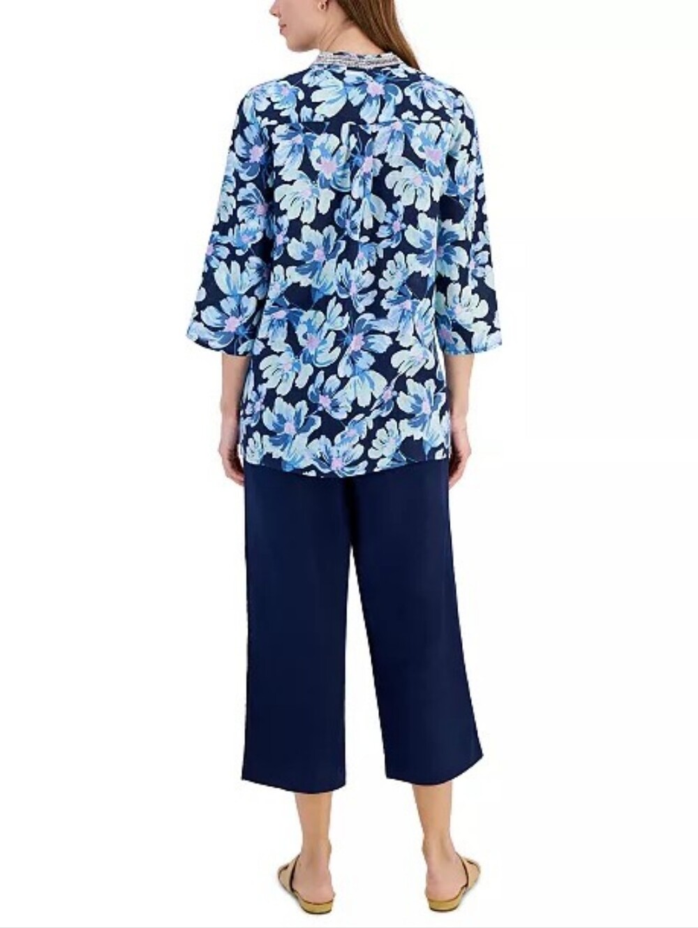 CHARTER CLUB Luxury Blue Floral Beaded Linen V Neck Top Summer Beach Sz Medium - Picture 10 of 13